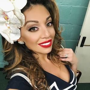 Meet your Posher, Ali